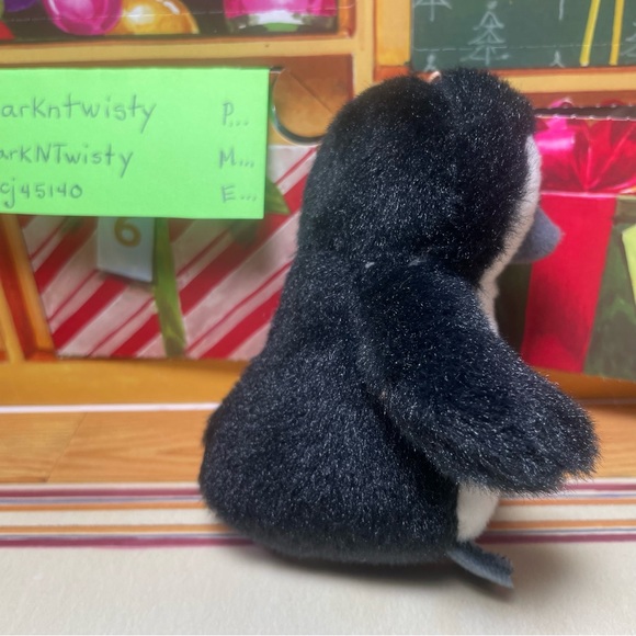 1 BRAND NEW GUND MINI PUFFER  PLUSH PENGUIN ORNAMENT TOY APPROX 4” PRICE FIRM - Picture 4 of 15